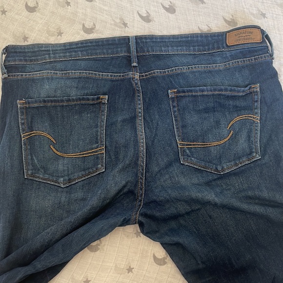 Jeans - Picture 3 of 3